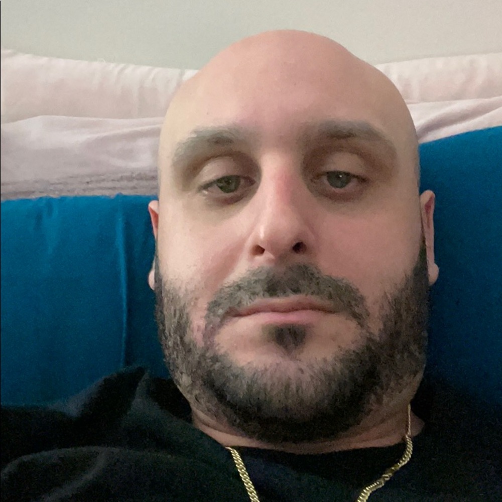 Meet your Posher, Victor